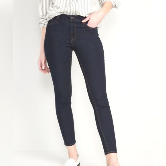 Old Navy Rockstar mid rise skinny jeans - Picture 1 of 7